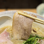 ジャパニーズ ラーメン 五感 - 