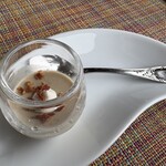 イル・テアトロ - 食前にいただいたポルチーニ茸のムース