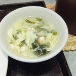 四川料理刀削麺 川府 - スープ