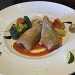 air cafe centralgarden  - 秋刀魚と焼きナスのパートブリック包み揚げ トマトソースと彩り野菜添え