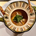 焼肉牛印 銀座店 - 松茸と和牛トロ煮の土瓶蒸し