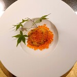 焼肉牛印 - 秋鮭と和牛のクリームコロッケ イクラ添え