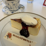 六花亭 - ＊バスクチーズケーキ&ホットコーヒー