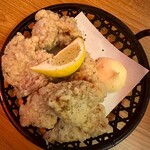 個室で味わう博多もつ鍋と手打ち焼き鳥 呑兵衛 - 