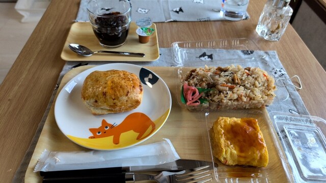 ハチワレ堂 銭函のカフェ | 小樽市張碓町のモーニング営業