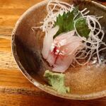 中央酒場 - ホウボウさしみ550円