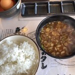 トラブミート - ご飯、味噌汁