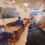 中央酒場 - 中央酒場内観