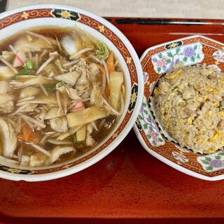 中華食堂 一番館_1