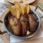 BROWNSTONE Tapas Bar GINZA - スパイシーチキンウィング