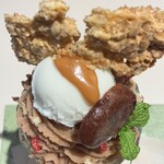 Art Gallery Cafe 茶々華 - 塩ミルクアイスの下にマロンアイスがあります