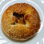 ベーカリー＆カフェ カスカード - 料理写真:たっぷりごまの鶏ごぼう