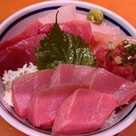 焼津さかなセンター　山水 - 本まぐろ 大とろ・まぐろ丼2,530円
