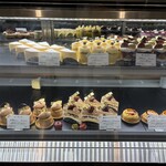 トシ・ヨロイヅカ 東京 - 