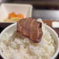 焼肉うしごろ 表参道店 - タン オンザライス