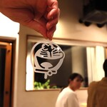 お料理 ちゃとら - この上からフリカケやパウダーなどをかけるとドラえもんの柄になるというスゴイやつ♪