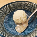 炭火焼肉 肉の匠 ひうち - バニラアイス