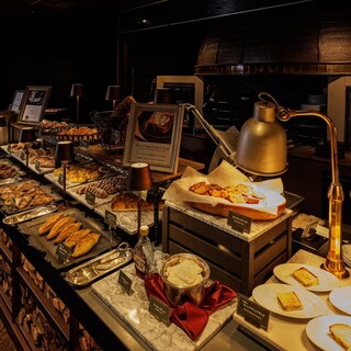 焼きたてパンのベーカリービュッフェ＜ランチ＞