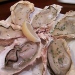 ブラーノブラーノ - 焼きで一人２個お願い。旨みがぎゅーっ！残りの汁にご飯入れたい！