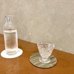 蘇しじ - ◎お酒
                                ・日本酒（一合）　
                                　「越乃景虎：名水仕込／純米」…新潟県