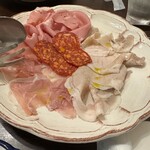 ソロ ノイ スルヌジェ - 