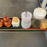 手打ちそば天ぷら 那央人 - 卓上調味料