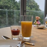 THE HIRAMATSU HOTELS&RESORTS - 湯河原みかんジュース
      ひらまつオリジナルトマトジュース