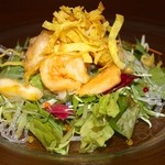 海鮮入りサラダ 650円 お酒が進むサラダです。