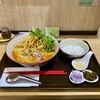 カオソイ食堂