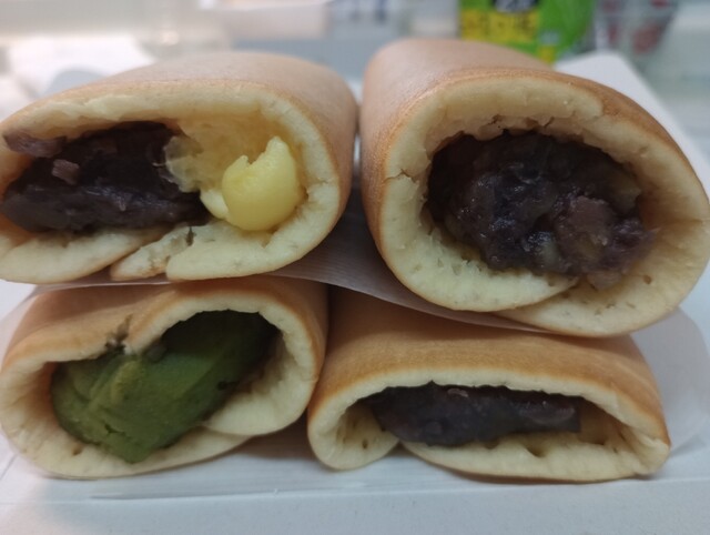 『賞味期限24時間！癖になる 知立名物 大あんまき 』by あんこ友達 : 藤田屋 本店 - 三河知立/和菓子 [食べログ]