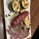 ブラーチェ・エ・ヴィーノ・ジジーノ - 