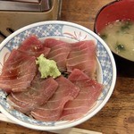 磯丸水産 - まぐろづけ丼＋生海苔味噌汁