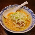 Chuukaizakayakakyou - ミニタンタン麺には肉味噌と白髪ねぎがトッピングされています