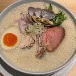 鶏白湯ラーメン ムツキ - 魚介鶏白湯ラーメン 税込990円（R7.6時点）