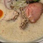 鶏白湯ラーメン ムツキ - 魚介鶏白湯ラーメン
