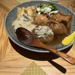 ハチマル蒲鉾 - 