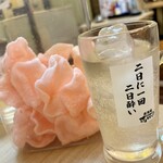 居酒屋それゆけ！鶏ヤロー - 席料 お通し えびせん ٩(๑❛ᴗ❛๑)۶