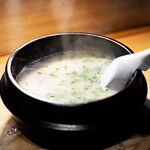 ライブ焼肉 てんぐ - くっとーと（@kuttoto.gourmet）／撮影