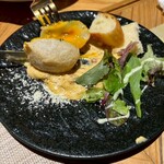 ハチマル蒲鉾 - 