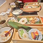 豆腐料理と吟醸せいろ蒸し 八かく庵 名古屋セントラルタワーズ店 - 