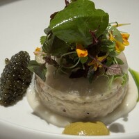 restaurant.m - ・ずわい蟹と蕪のマリネのミルフィーユ
                      　キャビアを添えて