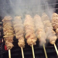鶏割烹 まことや - 皮串焼き