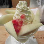 フルーツパーラーゴトー - 洋梨パフェ