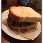 馬車道タップルーム - ポークサンド
      2014.11