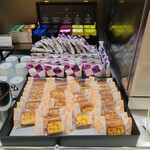 ANAラウンジ - ブルボンコーナー