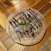 Seafood bar Ermitage 横浜鶴屋町店 - ◯薄い2枚のスポンジケーキ