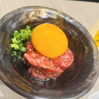渋谷焼肉 かみ山 - ユッケ