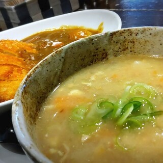 カフェドマデル_2