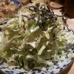 もつ焼き 煮込み 楓 - きゃべつ