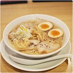つけ麺 中華そば 燦 - 料理写真:中華そば 890円